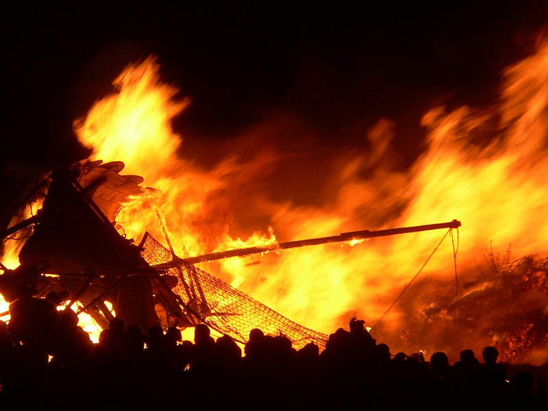 Edinburgh_Hogmanay_Longship